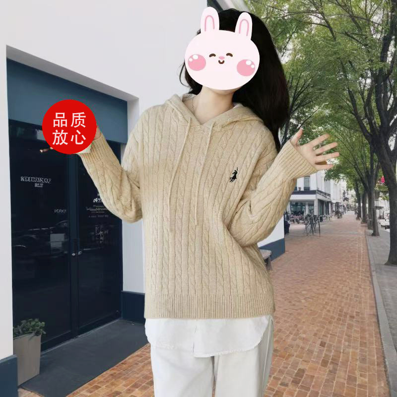 灰色连帽麻花毛衣女