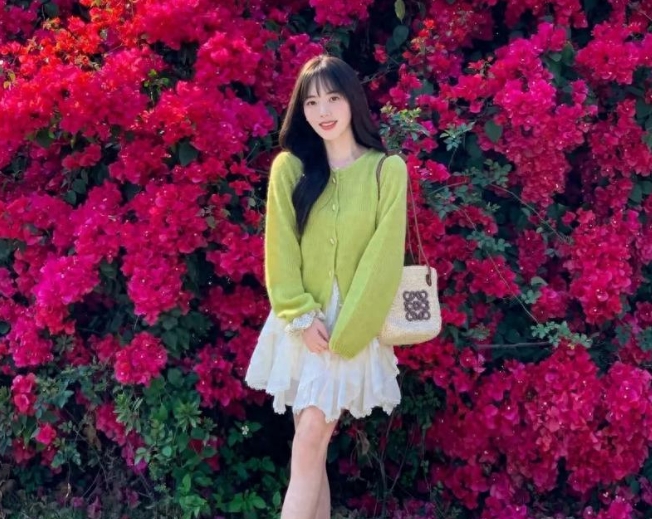 青春靓丽有少女感的穿搭